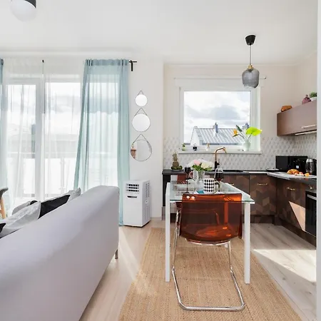 Caly Z Victorian Wanna I Podwojnym Prysznicem W Spokojnej Dzielnicy *