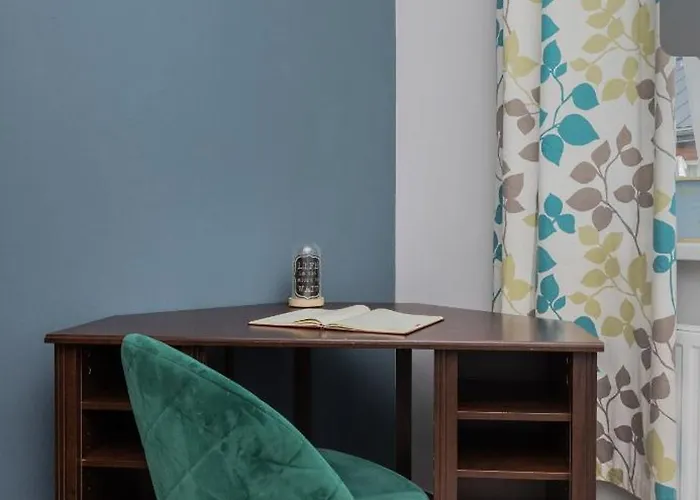 Caly Z Victorian Wanna I Podwojnym Prysznicem W Spokojnej Dzielnicy Borkowo (Gdansk)